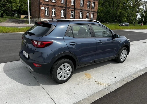 Kia Stonic cena 58000 przebieg: 17000, rok produkcji 2022 z Kudowa-Zdrój małe 46